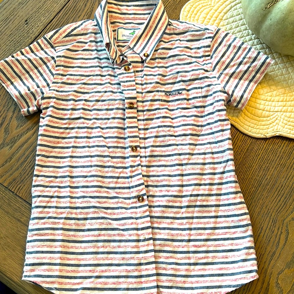Red and Blue Stripe Properly Tied Size 5 Short Sleeve Button Down Shirt